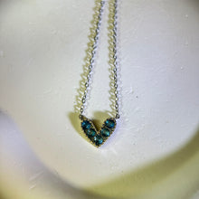 Load image into Gallery viewer, London Blue Love Heart Pendant Necklace 伦敦蓝托帕石镶嵌爱心吊坠项链