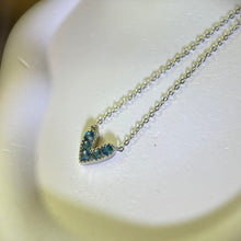 Load image into Gallery viewer, London Blue Love Heart Pendant Necklace 伦敦蓝托帕石镶嵌爱心吊坠项链