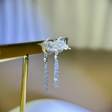 Load image into Gallery viewer, 925 Silver Hypersthene Love Heart Earrings 金运石爱心镶嵌银耳钉