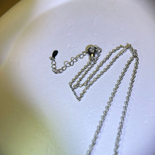 Load image into Gallery viewer, Moonstone Pendant Necklace 冰长石月光石镶嵌吊坠项链