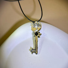 Load image into Gallery viewer, Hypersthene Moon Cat Pendant Necklace 金运石镶嵌月猫吊坠项链