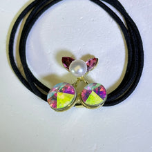 Load image into Gallery viewer, White Freshwater Pearl Cheery Hair Tie 白色淡水珍珠镶嵌樱桃发绳