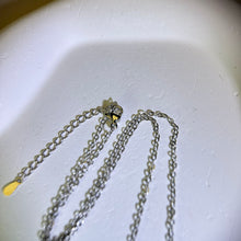 Load image into Gallery viewer, Amethyst Love Heart Pendant Necklace 紫水晶爱心镶嵌吊坠项链