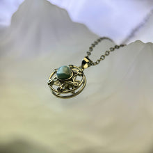 Load image into Gallery viewer, Larimar Spining Pandant 海纹石镶嵌旋转吊坠