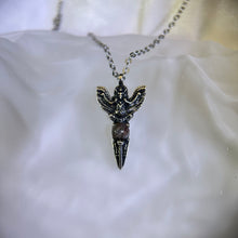 Load image into Gallery viewer, Phantom Quartz Wand Pendant 幽灵水晶镶嵌权杖吊坠