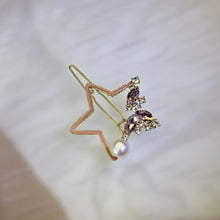 Load image into Gallery viewer, White Freshwater Pearl Star Hair Clip 白色淡水珍珠镶嵌星星发夹