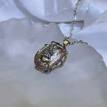 Load image into Gallery viewer, Champagne Baroque Freshwater Pearl Pendant 香槟色巴洛克淡水珍珠吊坠