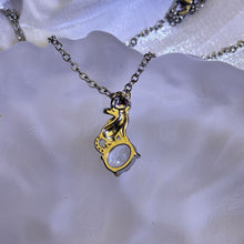 Load image into Gallery viewer, Clear Quartz Cat Pendant 白水晶镶嵌猫咪吊坠