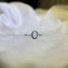 Load image into Gallery viewer, Moonstone Adjustable Ring 冰长石月光石镶嵌活口戒指
