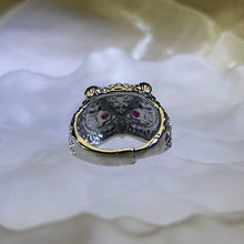 Load image into Gallery viewer, Pink Ruby Night Owl Adjustable Ring 粉色红宝石镶嵌猫头鹰活口戒指