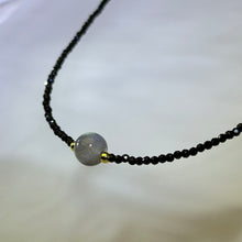 Load image into Gallery viewer, Labradorite Black Spinel Beads Necklace 拉长石灰月光石黑色尖晶石珠链项链
