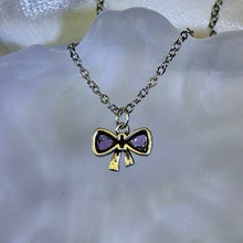 Load image into Gallery viewer, Amethyst Bow Pendant 紫水晶镶嵌蝴蝶结吊坠