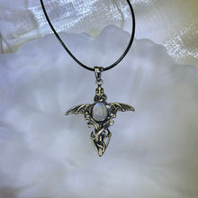 Load image into Gallery viewer, Moonstone Wand Pendant Necklace 冰长石月光石镶嵌权杖吊坠项链