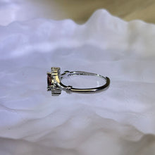 Load image into Gallery viewer, Almandine Garnet Adjustable Ring 酒红石榴石镶嵌活口戒指