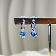 Load image into Gallery viewer, 925 Silver London Blue Topaz Earrings 伦敦蓝托帕石镶嵌银耳钉