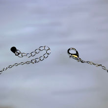 Load image into Gallery viewer, Rainbow Tourmaline Bracelet 彩虹碧玺镶嵌手链