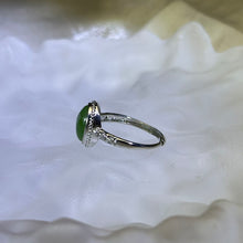 Load image into Gallery viewer, Green Nephrite Adjustable Ring 和田玉碧玉镶嵌活口戒指