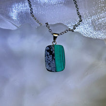 Load image into Gallery viewer, Malachite Snowflake Obsidian Pendant 孔雀石雪花黑曜石镶嵌吊坠