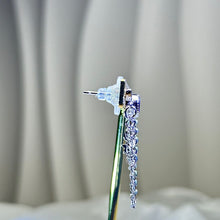 Load image into Gallery viewer, 925 Silver Amethyst Earrings 紫水晶镶嵌银耳钉