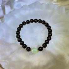 Load image into Gallery viewer, Almandine Garnet Green Prehnite Beads Bracelet 酒红石榴石绿色葡萄石手串