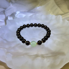 Load image into Gallery viewer, Almandine Garnet Green Prehnite Beads Bracelet 酒红石榴石绿色葡萄石手串