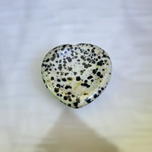 Load image into Gallery viewer, Dalmatian Jasper Love Heart 斑点石爱心