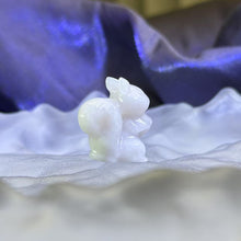 Load image into Gallery viewer, White Jade Squirrel 糯种白色翡翠小松鼠