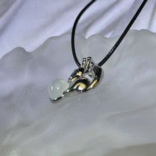 Load image into Gallery viewer, Moonstone Squirrel Pendant Necklace 冰长石月光石镶嵌小松鼠吊坠项链