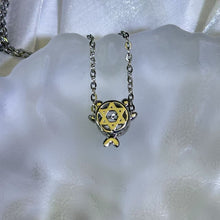 Load image into Gallery viewer, Clear Quartz Fish Pendant 白水晶镶嵌小鱼吊坠