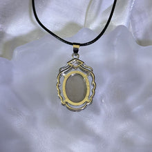 Load image into Gallery viewer, Silver Rutilated Quartz Pendant Necklace 银发晶镶嵌吊坠项链
