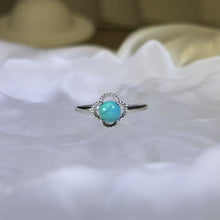 Load image into Gallery viewer, Blue Turquoise Adjustable Ring 蓝色松石镶嵌活口戒指