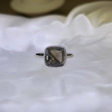 Load image into Gallery viewer, Smoky Quartz Adjustable Ring 茶水晶镶嵌活口戒指