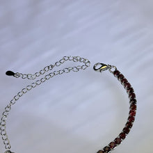 Load image into Gallery viewer, Red Almandine Garnet Bracelet 酒红石榴石镶嵌手链