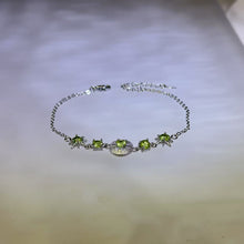 Load image into Gallery viewer, Peridot Bracelet 橄榄石镶嵌手链