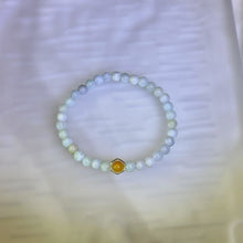 Load image into Gallery viewer, Green Yellow Jade Beads Bracelet 糯种豆色黄翡翡翠手串