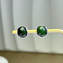 Load image into Gallery viewer, 925 Silver Green Nephrite Greenstone Earrings 和田玉碧玉镶嵌银耳钉