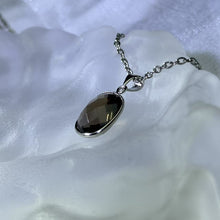 Load image into Gallery viewer, Smoky Quartz Pendant Necklace 茶水晶镶嵌吊坠项链