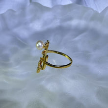 Load image into Gallery viewer, White Freshwater Pearl Adjustable Ring 白色淡水珍珠镶嵌活口戒指
