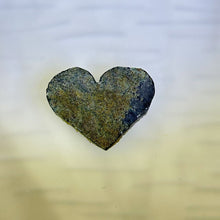 Load image into Gallery viewer, Amethyst Cluster Love Heart 紫水晶晶簇爱心