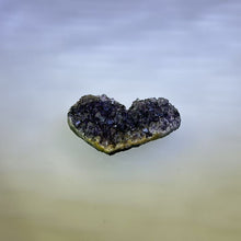 Load image into Gallery viewer, Amethyst Cluster Love Heart 紫水晶晶簇爱心