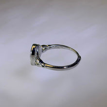Load image into Gallery viewer, White Crystal Adjustable Ring 白水晶活口戒指