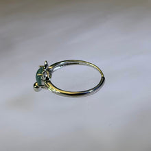 Load image into Gallery viewer, Blue Water Jadeite Cat Open Ring 蓝水翡翠萌猫活口戒指