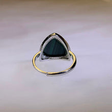Load image into Gallery viewer, Malachite Triangle Open Ring 孔雀石三角形活口戒指