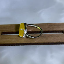 Load image into Gallery viewer, Amber Adjustable Ring 金珀琥珀镶嵌活口戒指