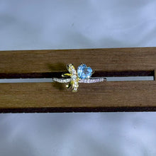 Load image into Gallery viewer, 925 Silver Swiss Blue Topaz Love Heart Adjustable Ring 瑞士蓝托帕石爱心银镶嵌活口戒指