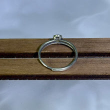 Load image into Gallery viewer, 925 Silver White Opal Adjustable Ring 白欧泊银镶嵌活口戒指