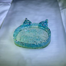 Load image into Gallery viewer, Aquamarine Resin Kuromi Dish 海蓝宝滴胶库洛米小盘