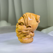 Load image into Gallery viewer, Cliff Cypress Wood Daruma Carving Ornament 崖柏木达摩雕刻摆件