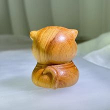 Load image into Gallery viewer, Cliff Cypress Wood Moon-Gazing Cat Carving Ornament 崖柏木望月猫雕刻摆件