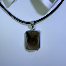 Load image into Gallery viewer, Smoky Quartz Faceted Pendant Necklace 烟晶切面吊坠项链